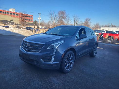 Used 2019 Cadillac XT5 Luxury w/ LPO, Black Ice Package image 7