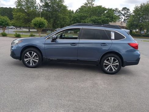 Used 2018 Subaru Outback 2.5i Limited AWD/4WD image 6