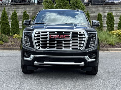 New 2026 GMC Yukon Denali AWD/4WD image 3