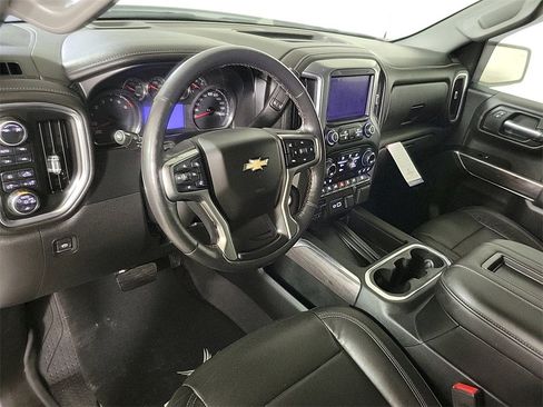 Used 2019 Chevrolet Silverado 1500 LTZ image 11