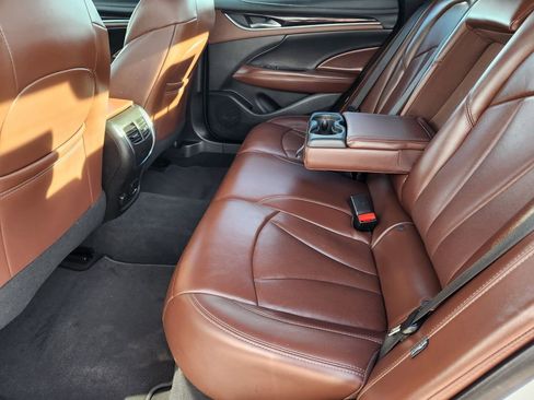Used 2019 Buick LaCrosse Avenir w/ Driver Confidence Package II image 13