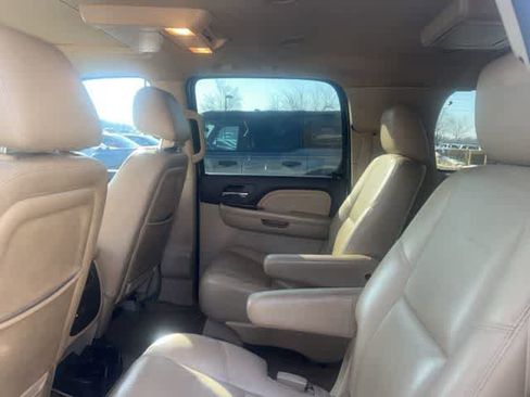 Used 2013 GMC Yukon XL Denali image 6