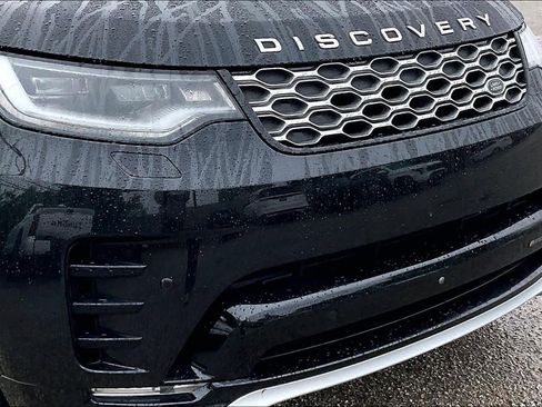 Used 2023 Land Rover Discovery Metropolitan Edition image 30