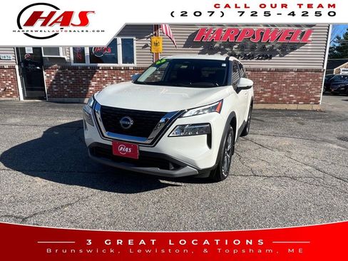 Used 2023 Nissan Rogue SV image 1