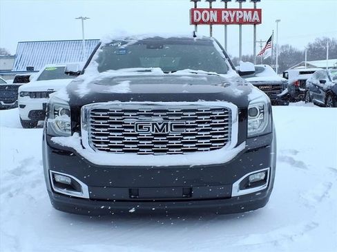 Used 2020 GMC Yukon Denali w/ Denali Ultimate Package image 2