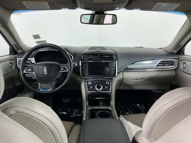 Used 2017 Lincoln Continental Reserve w/ Luxury Package AWD/4WD image 28