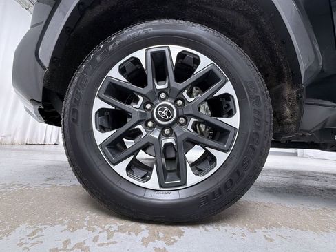 Used 2024 Toyota Tundra Limited AWD/4WD image 14
