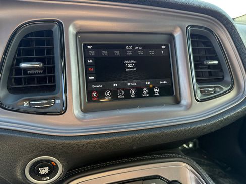 Used 2023 Dodge Challenger SXT image 12