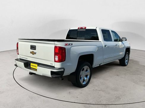 Used 2017 Chevrolet Silverado 1500 LTZ Z71 w/ LTZ Plus Package AWD/4WD image 5