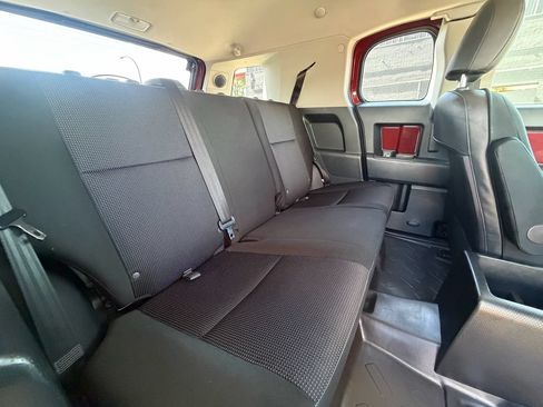 Used 2010 Toyota FJ Cruiser 4WD image 26