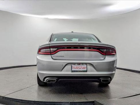 Used 2021 Dodge Charger SXT w/ Leather Interior Group RWD image 7