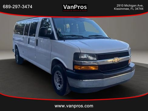 Used 2018 Chevrolet Express 3500 LT w/ LT Preferred Equipment Group image 6
