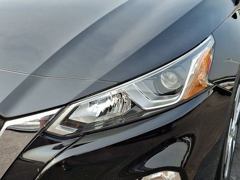 Used 2020 Nissan Altima 2.5 S FWD image 12