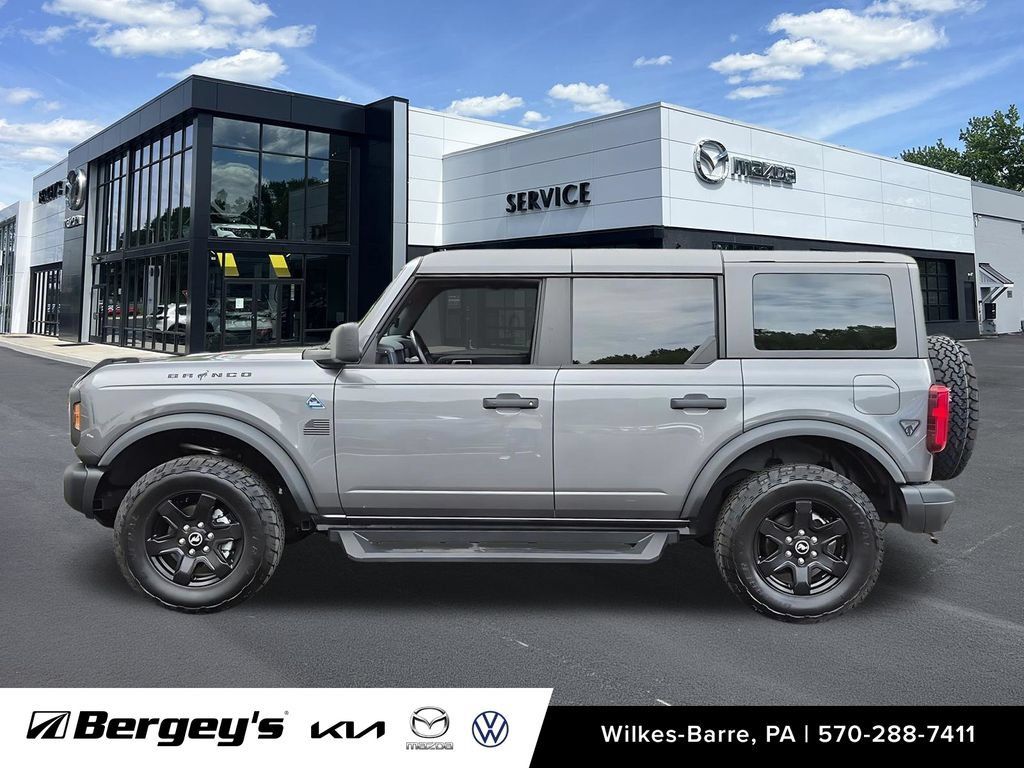 Used 2024 Ford Bronco Black Diamond AWD/4WD image 9