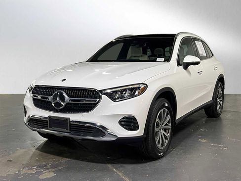 Used 2023 Mercedes-Benz GLC 300 4MATIC image 7
