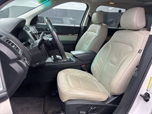 Used 2016 Ford Explorer Platinum AWD/4WD image 12