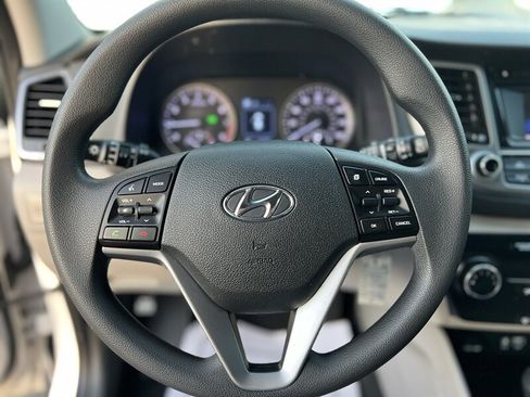 Used 2016 Hyundai Tucson SE w/ Option Group 02 FWD image 19