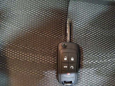 Used 2016 Chevrolet Sonic LT image 32