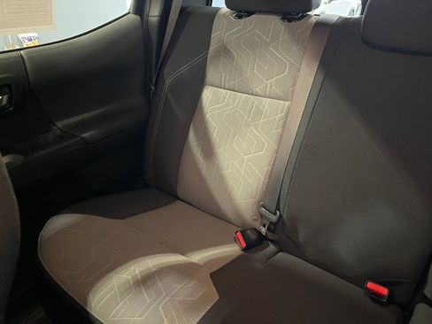 Used 2023 Toyota Tacoma TRD Sport image 18