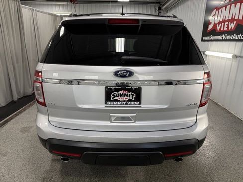 Used 2015 Ford Explorer XLT w/ Equipment Group 202B image 5