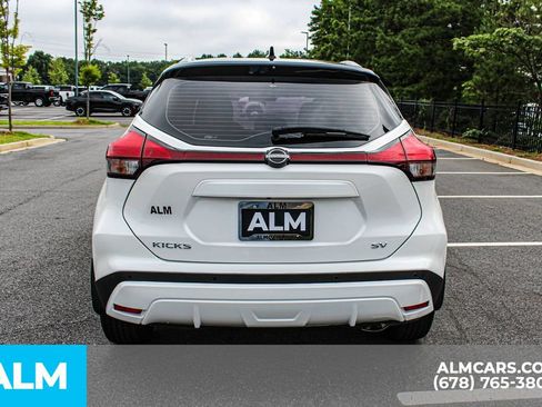 Used 2023 Nissan Kicks SV FWD image 10