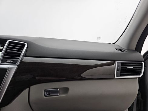 Used 2015 Mercedes-Benz ML 350 4MATIC image 16