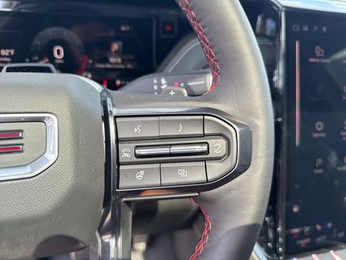 Used 2025 GMC Yukon AT4 Ultimate w/ LPO, Illumination Package image 25