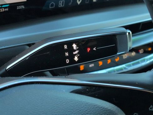 Used 2026 Cadillac Lyriq Premium Sport image 8