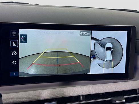 Used 2025 Hyundai Tucson Limited image 14