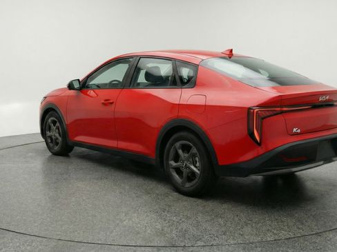 Used 2025 Kia K4 LXS image 6