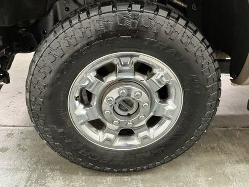 Used 2014 Ford F250 Lariat w/ Chrome Package image 12