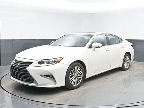 Used 2016 Lexus ES 350 w/ Premium Package w/Wood Trim FWD image 5