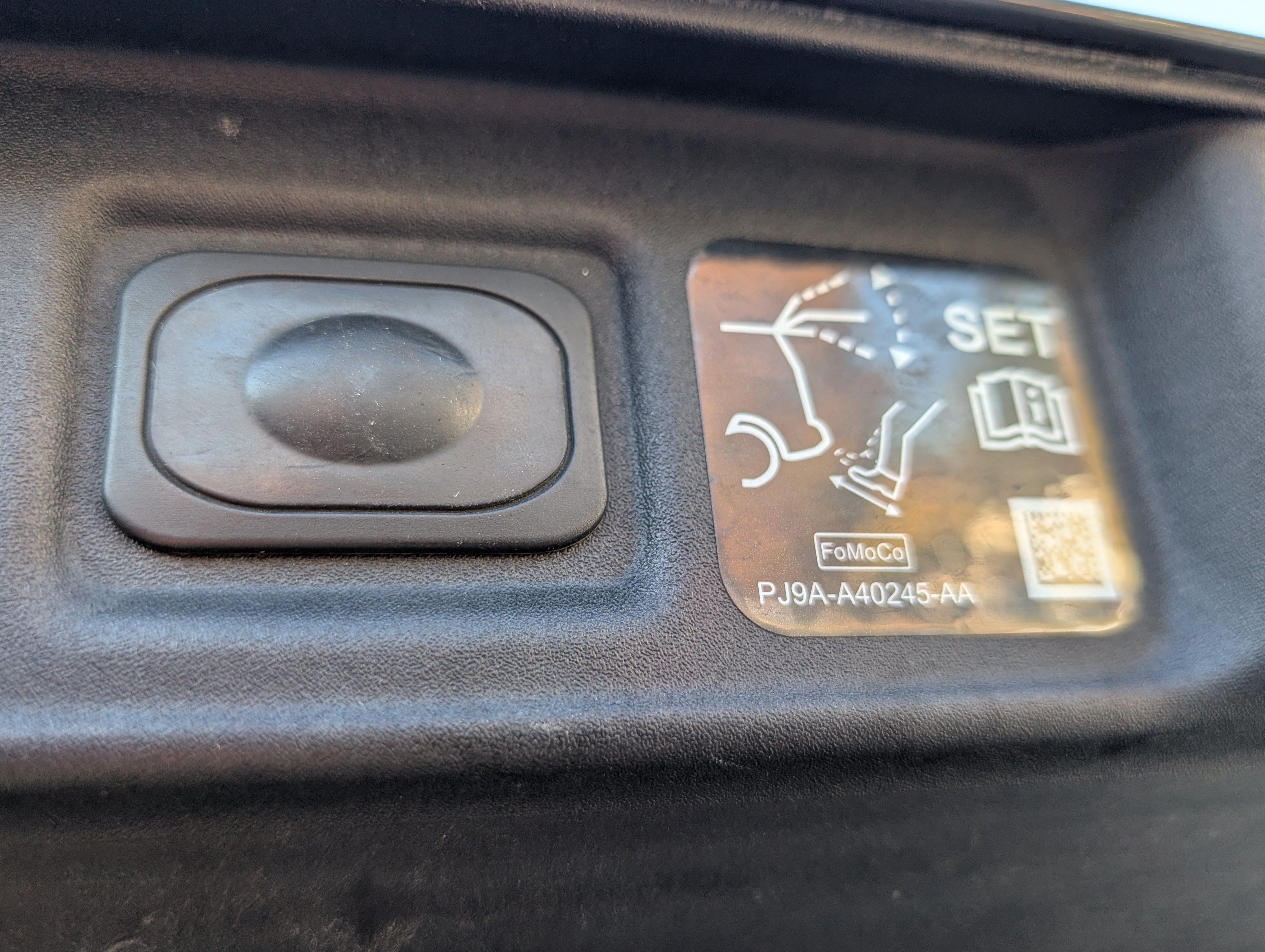 Used 2024 Ford Mustang Mach-E Premium AWD/4WD image 14