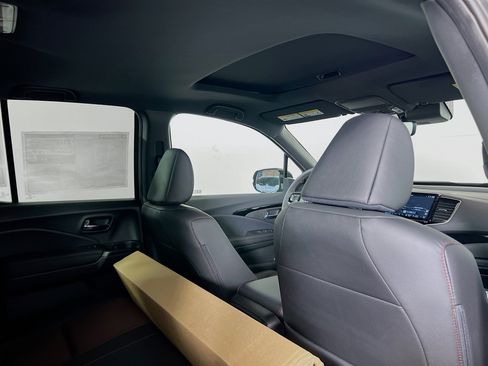 New 2026 Honda Ridgeline Black Edition image 7