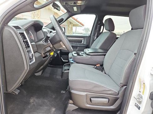 Used 2024 RAM 1500 Classic Warlock image 9