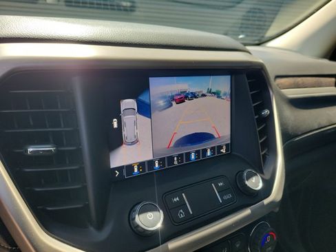 Used 2020 GMC Acadia Denali w/ Denali Ultimate Package AWD/4WD image 32