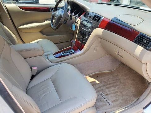 Used 2002 Lexus ES 330 FWD image 36