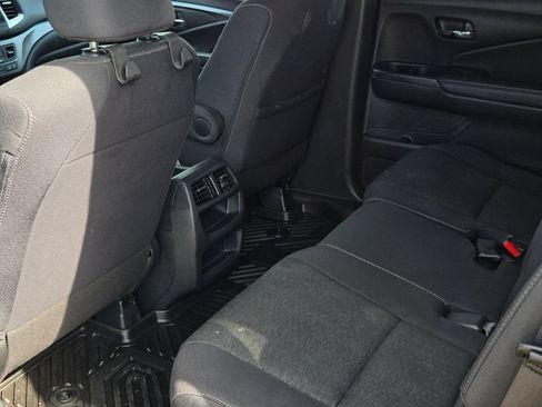 Used 2020 Honda Passport Sport image 38