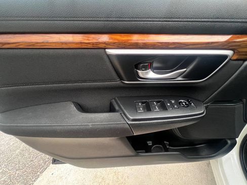 Used 2018 Honda CR-V EX image 17