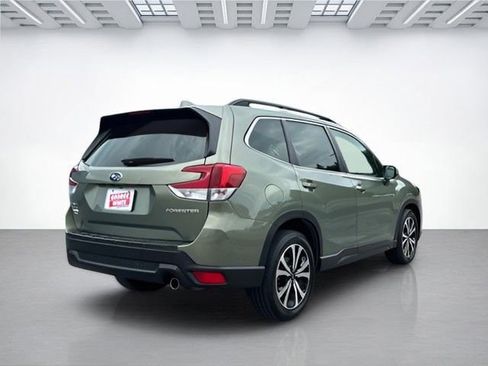 Used 2021 Subaru Forester Limited w/ Popular Package #3 image 4