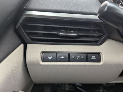 Used 2021 Nissan Altima 2.5 SV w/ SV Premium Package AWD/4WD image 22