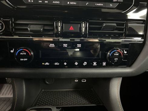 Used 2024 Nissan Pathfinder Rock Creek AWD/4WD image 17