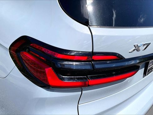 Used 2026 BMW X7 xDrive40i w/ Executive Package AWD/4WD image 28