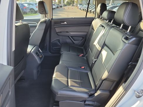 Used 2022 Volkswagen Atlas SE image 16