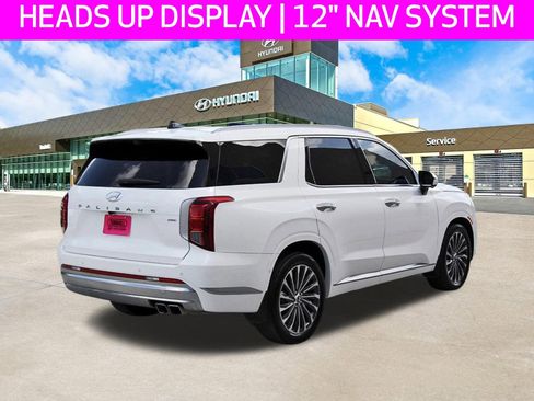 Used 2023 Hyundai Palisade Calligraphy w/ Cargo Package AWD/4WD image 5