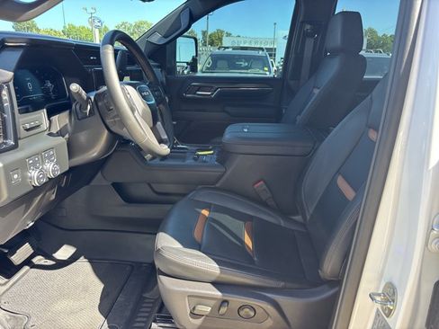 Used 2024 GMC Sierra 2500 AT4 w/ AT4 Premium Plus Package AWD/4WD image 19