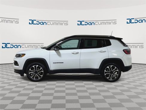 Used 2022 Jeep Compass Limited image 5