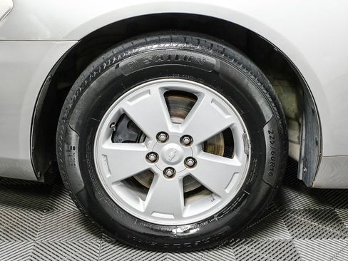 Used 2008 Chevrolet Impala LT w/ Luxury Edition Package image 32