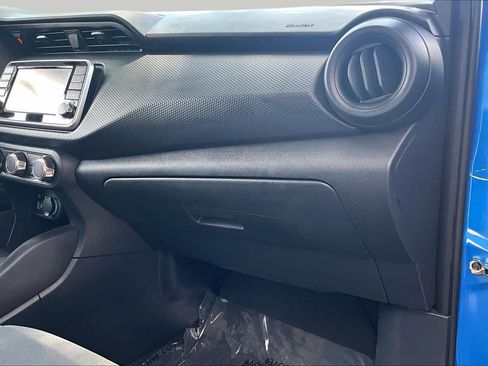 Used 2023 Nissan Kicks S FWD image 19