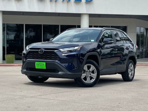 Used 2024 Toyota RAV4 XLE FWD image 2